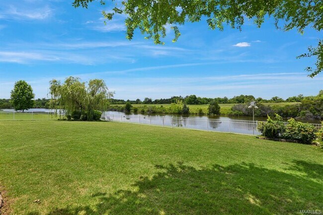 Building Photo - 8318 Chadburn Way