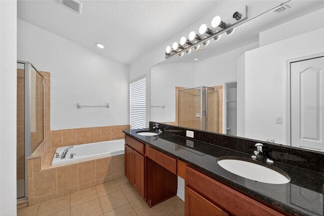 Building Photo - 431 Westchester Hills Ln