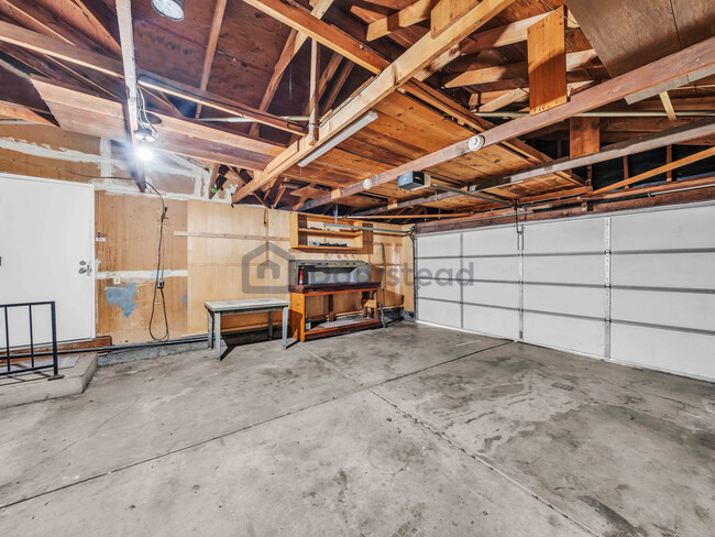 Building Photo - 738 El Sereno Dr