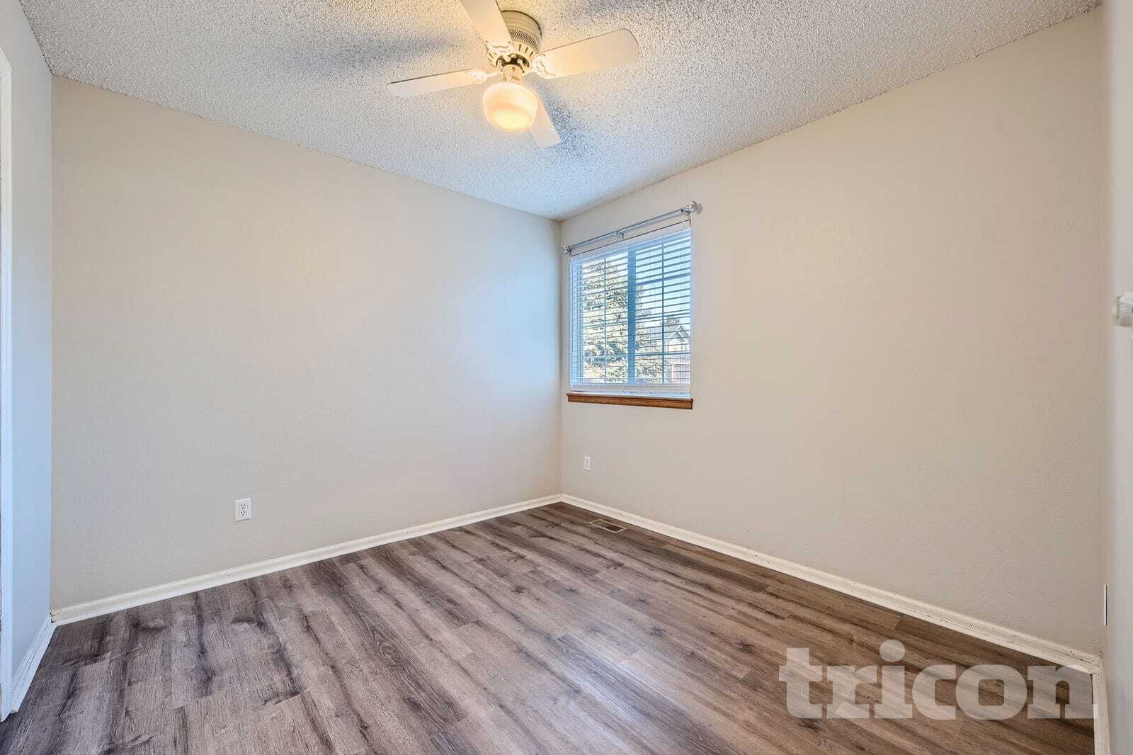 Building Photo - 995 Cobblestone Dr