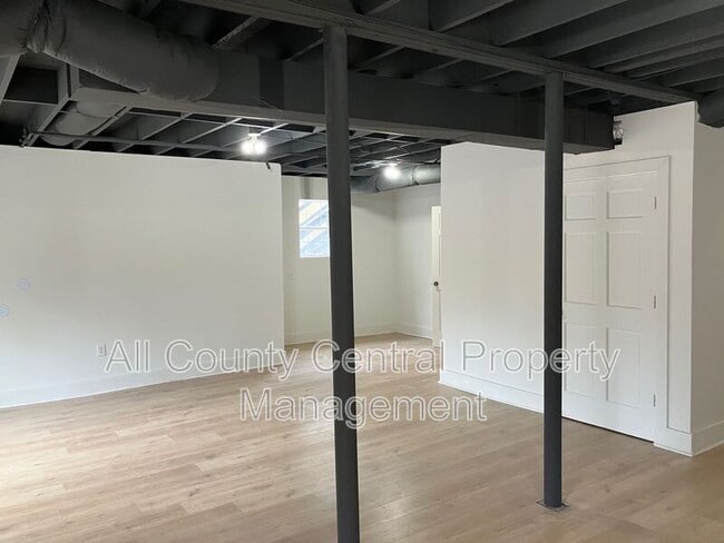 Building Photo - 1424 7th St NW