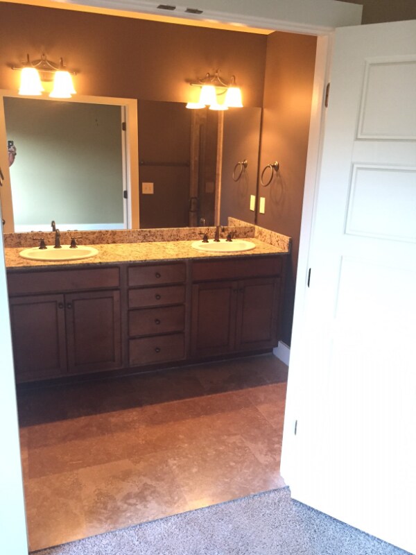Building Photo - 1362 Essex Manor Cir