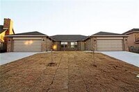 Building Photo - 5003 SW Fieldstone Blvd