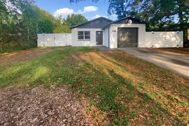 Building Photo - 1738 Taylor Lake Pl
