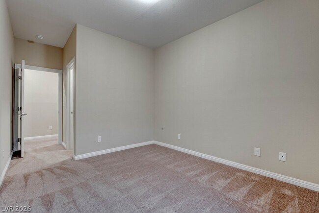 Building Photo - 1067 Fish Pond Ave