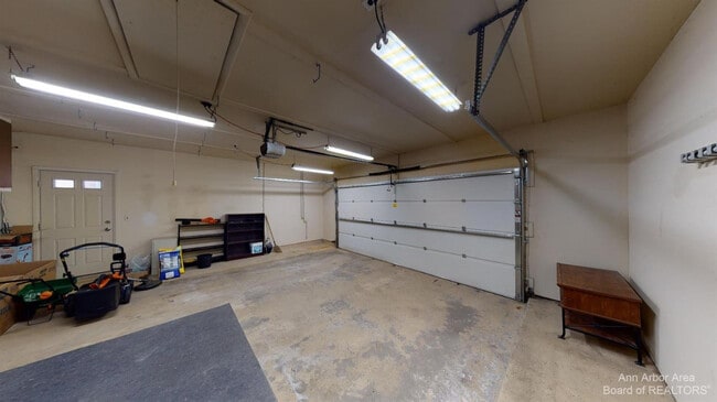 Building Photo - 2235 Prairie St