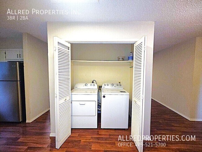 Building Photo - 2607 Purdue Cir