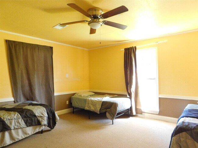 Building Photo - 13203 US-59