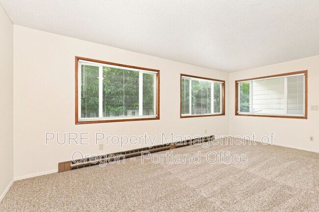 Building Photo - 1113 SE 27th Ave
