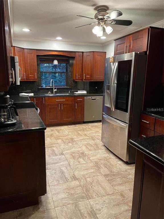 Building Photo - 3131 San Pedro St