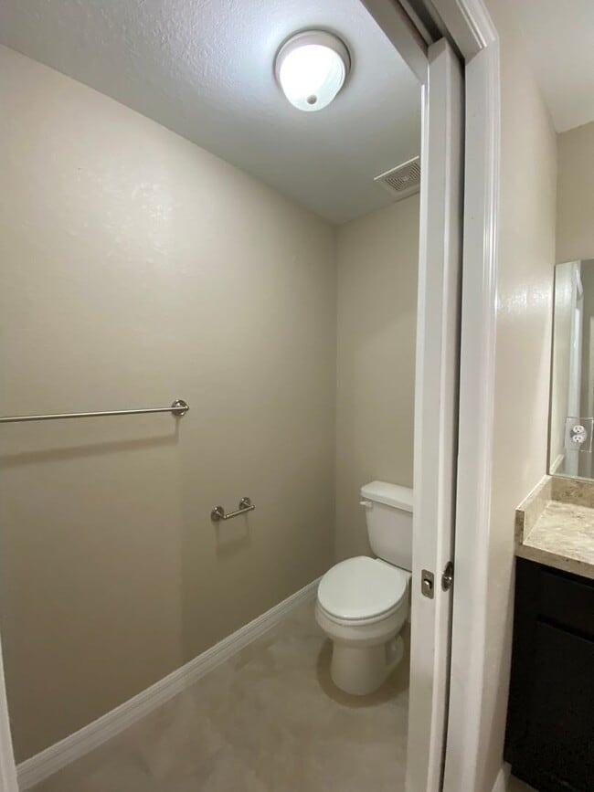 Building Photo - Custom Home - Desirable SW Dunnellon Neighborhood 3/2/2 **Won't Last**Available Soon!