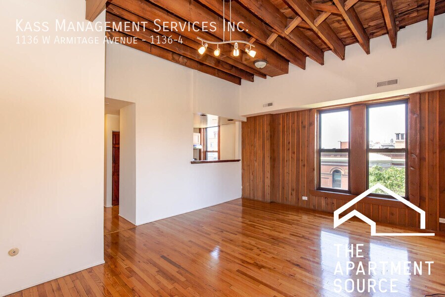 Building Photo - 1130 W Armitage Ave