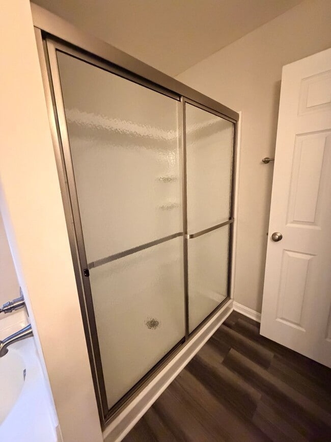 Building Photo - 1325 Horse Shoe Bnd