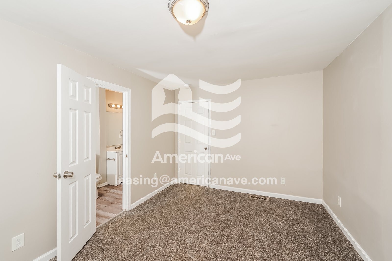 Building Photo - 1240 4th Pl