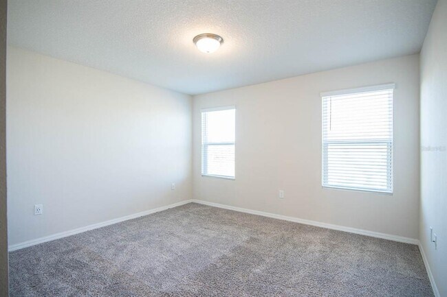 Building Photo - 425 Legacy Lp