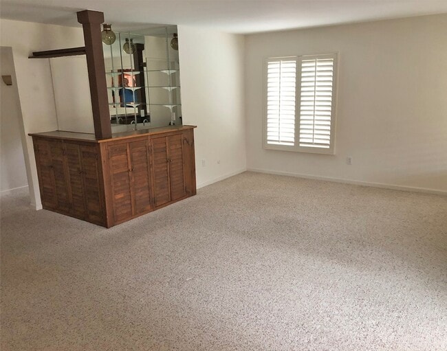 Building Photo - Beautiful Bonita Home, 4 Bedrooms, 2.5 Baths, 3 Car Garage, Pool!