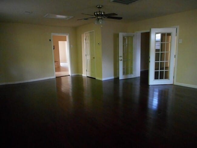 Building Photo - 11226 Concho St