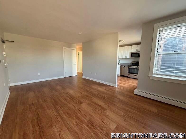 Building Photo - 9 Bronsdon St