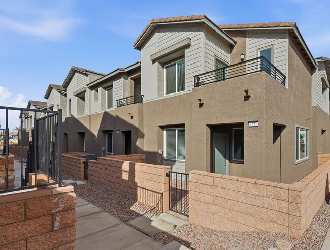 Primary Photo - BRAND NEW, NEVER-LIVED-IN Lennar Corner Unit — 4 Bed / 3 Bath with Premium Upgrades!