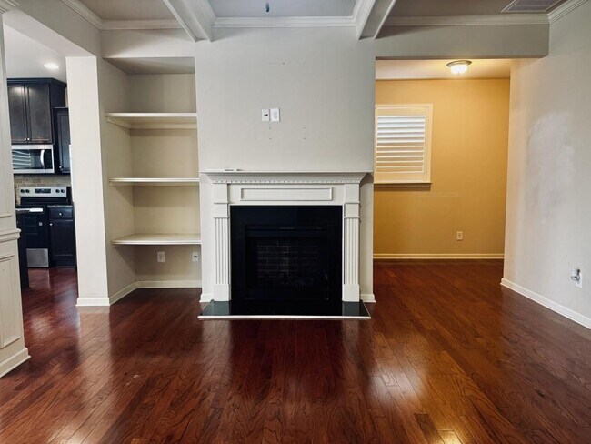 Building Photo - 2214 Spicy Pine Ln