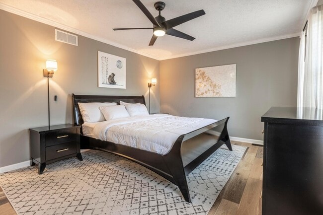 Building Photo - 2037 Sutter Pkwy