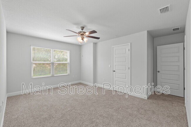 Building Photo - 7104 Cedar Grv Wy