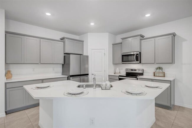 Building Photo - 2555 Bending Bonsai Dr