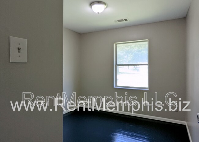 Building Photo - 3560 Ramill Rd