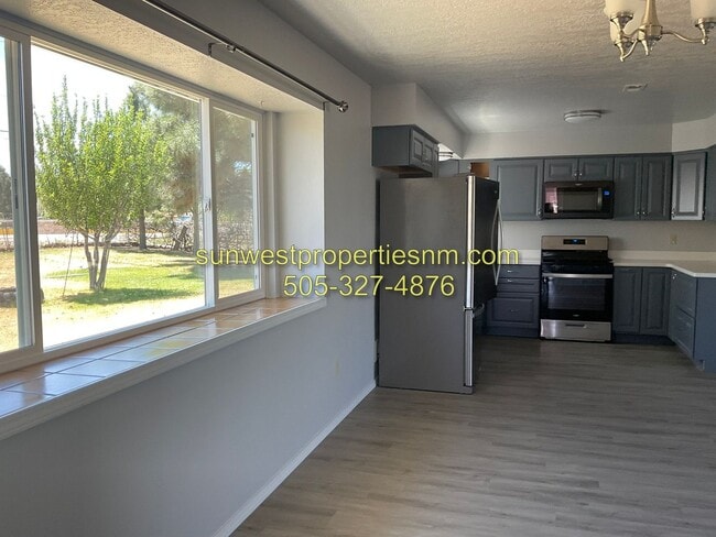 Building Photo - 3 Bedroom, 2 Bath Home in the Country