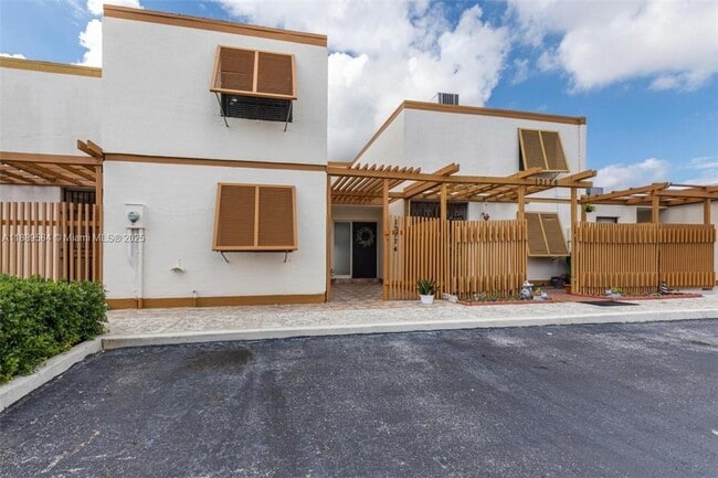 Building Photo - 13174 SW 10th Terrace Dr
