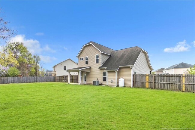 Building Photo - 127 Ganton Dr