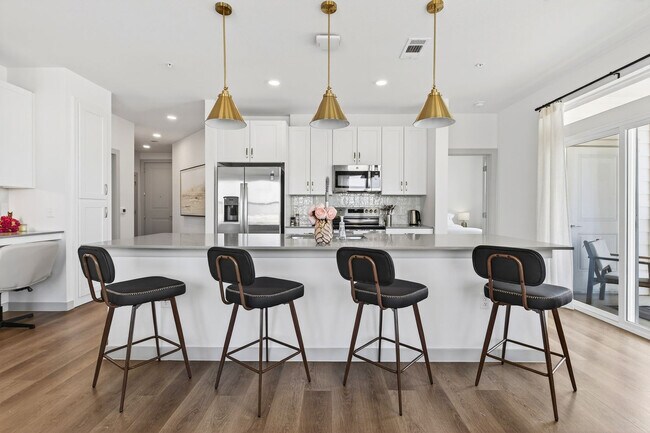 Building Photo - 1301 Leah Ave