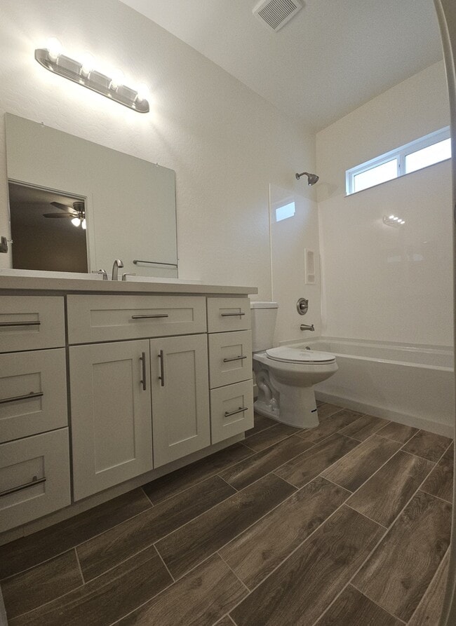 Building Photo - Newly Renovated 3 bed 2 bath home in San Tan Valley