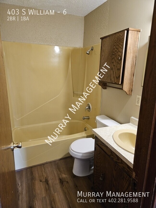 Building Photo - 403 S William Ave