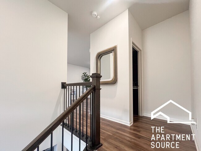 Building Photo - 2360 Southwind Blvd