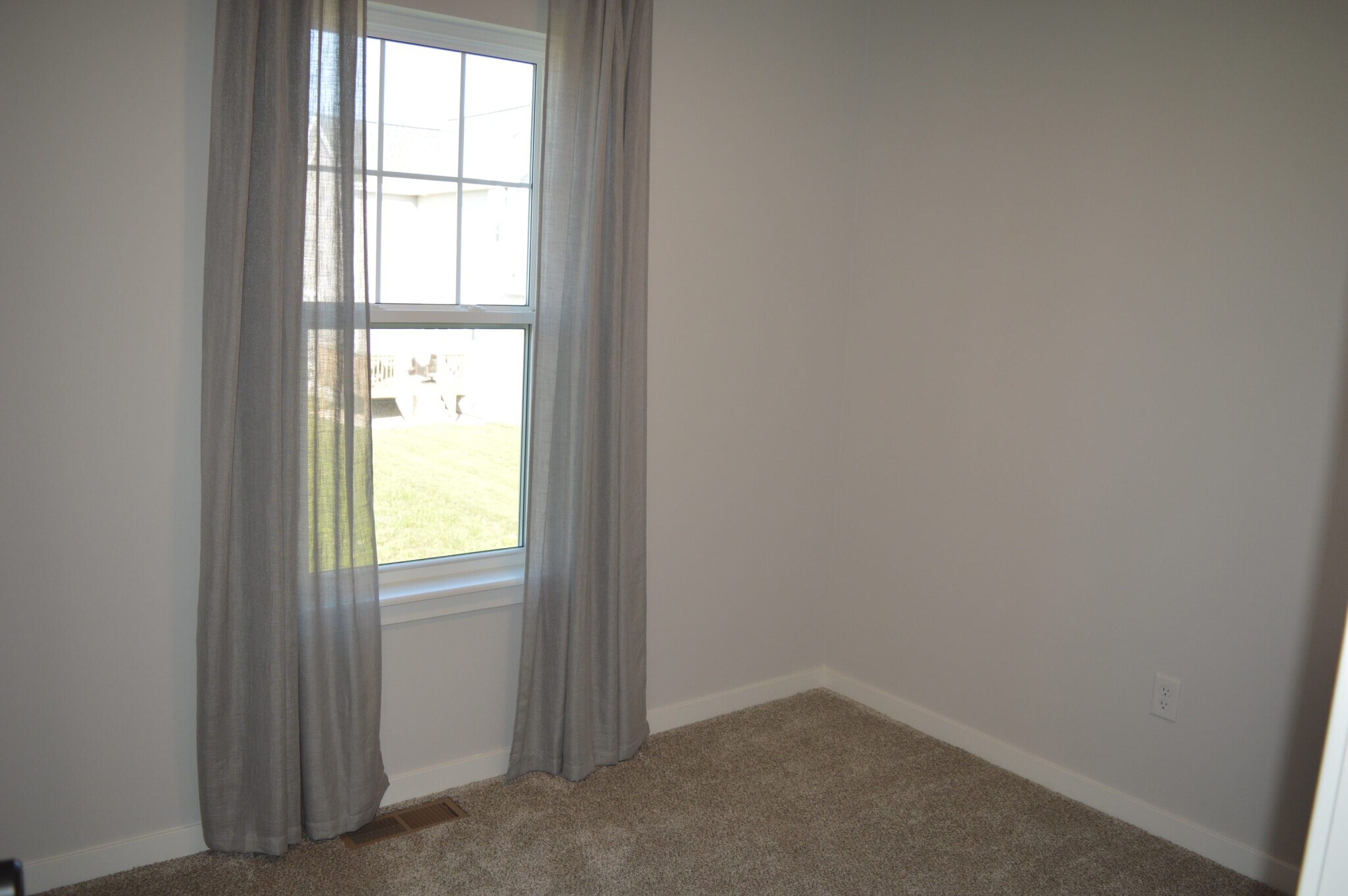 Building Photo - 4832 Lacy Rd