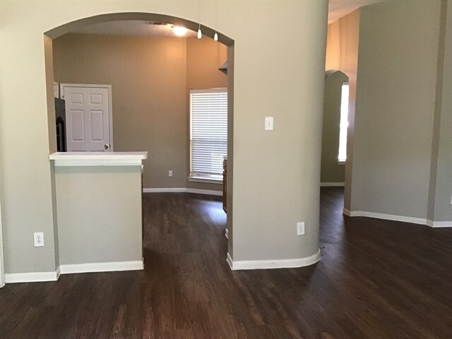 Building Photo - 9710 Sundew Dr