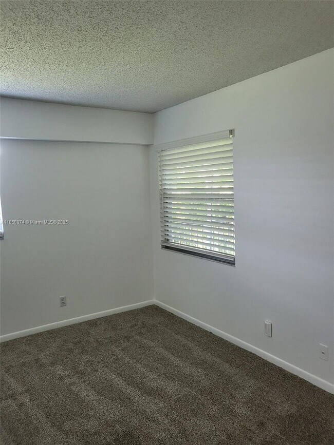 Building Photo - 13000 SW 15th Ct