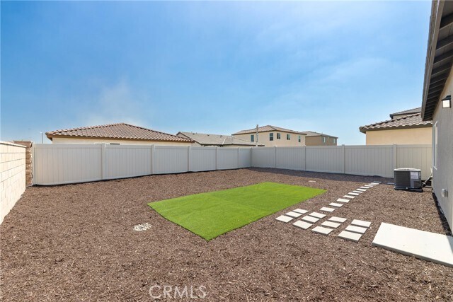 Building Photo - 1231 Trojan Cir