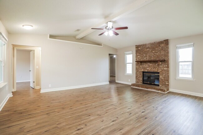 Building Photo - 2916 Trenton Ct