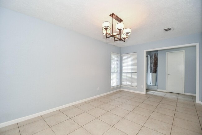 Building Photo - 12927 Westmere Dr