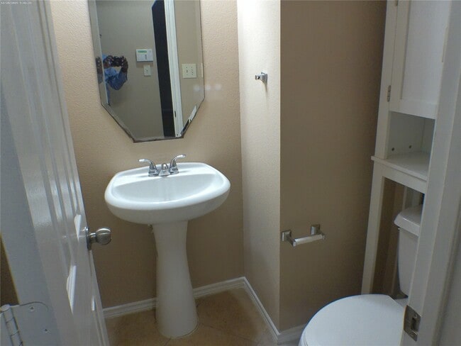 Building Photo - 20207 Emerald Cliff Ln