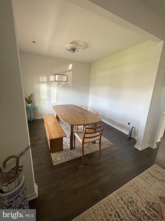 Building Photo - 226 Seven Springs Ln