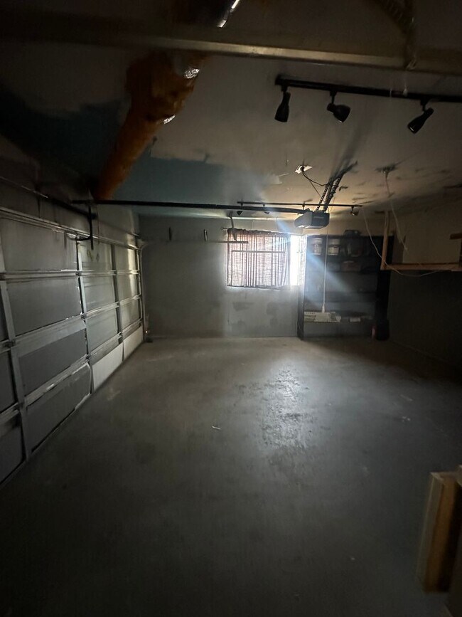 Building Photo - 2 Story Home in Soquel