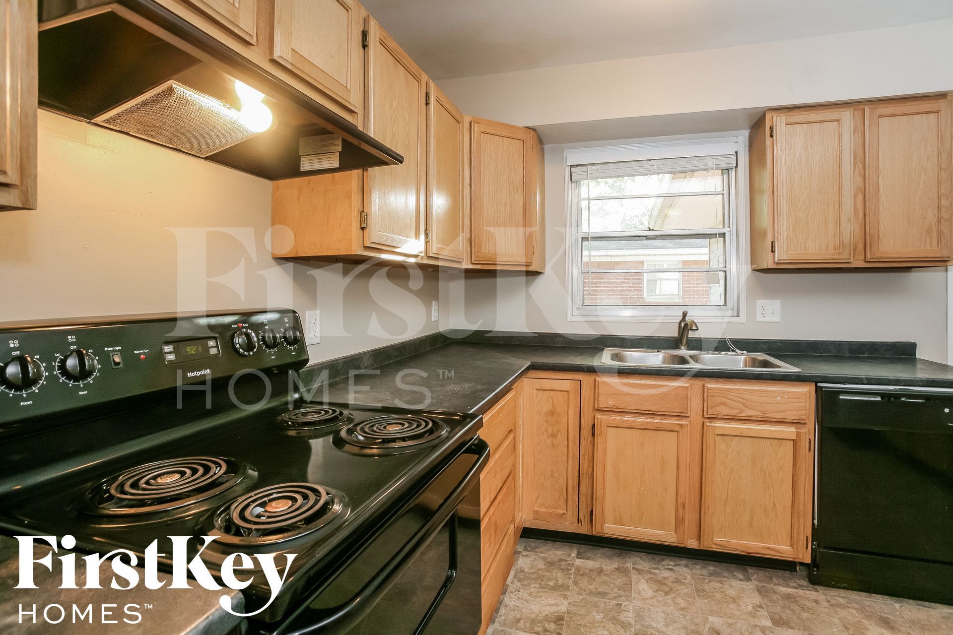 Building Photo - 5920 Schoolwood Dr