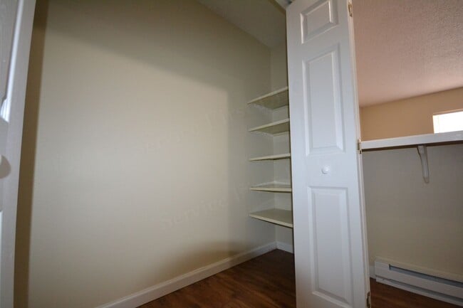 Building Photo - Dogwood Apartments