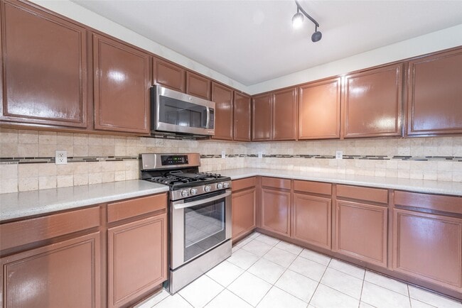 Building Photo - 18231 Blake Valley Ln