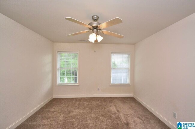 Building Photo - 107 Castlehill Dr