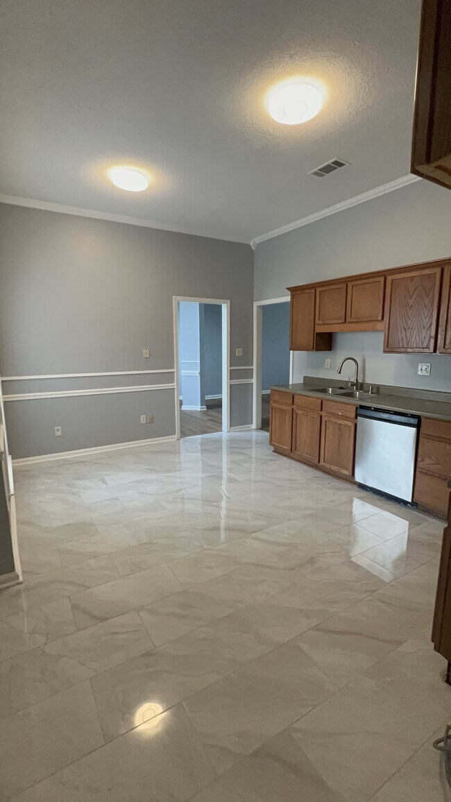 Building Photo - 9241 Speerberry Ln