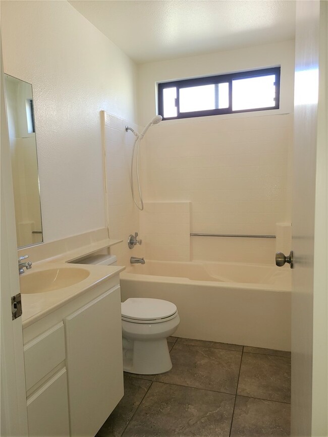 Building Photo - 17661 Sergio Cir